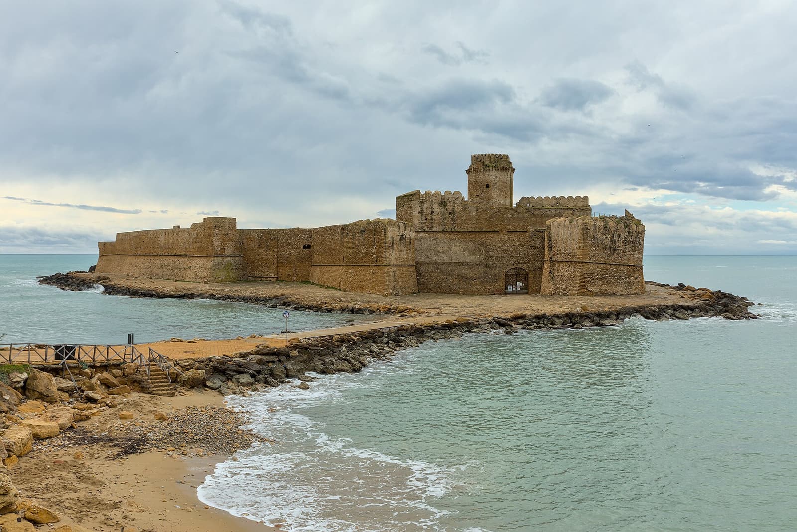 The Aragonese fortress of Le Castella on its islet off the Ionian coast